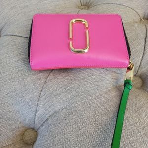 Marc Jacobs zip wallet
